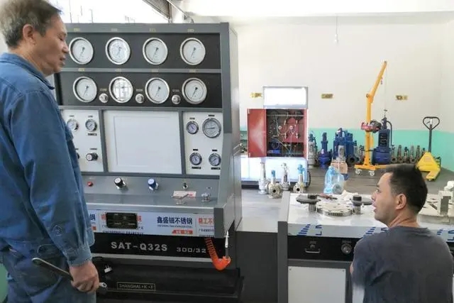 安康市购置高压安全阀校验台让安全阀校验能力再提升(图1) 安康市购置高压安全阀校验台让安全阀校验能力再提升(图1)