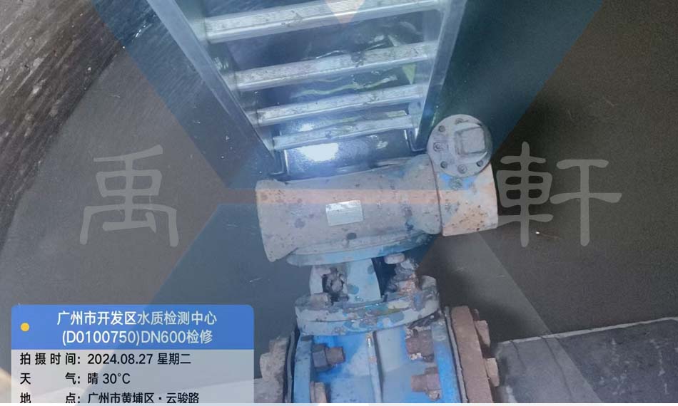 广州开发区水质检测中心DN600蝶阀青青草免费观看视频现场测量尺寸更换新驱动装置(图1)