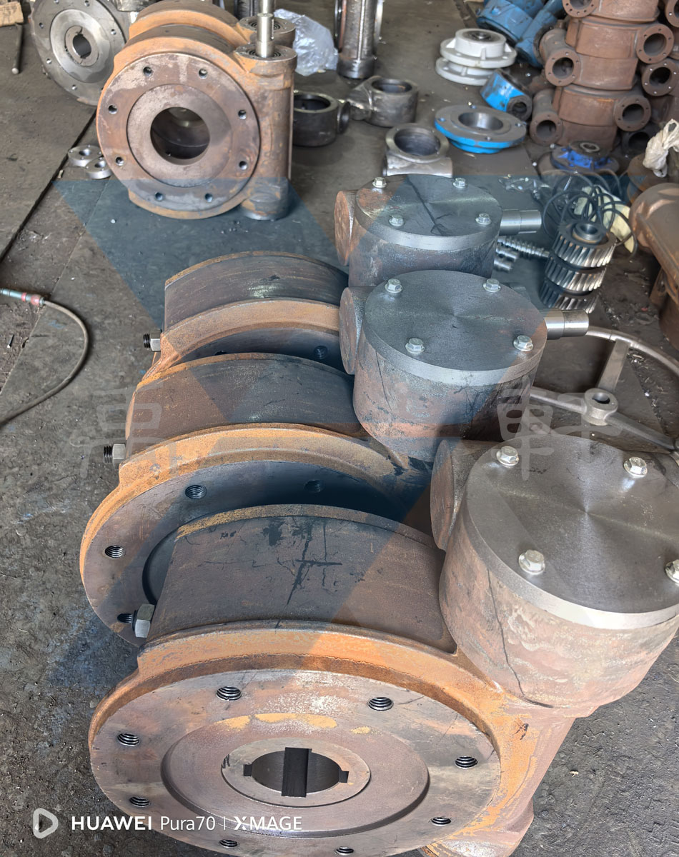 化工厂污水管道DN900 法兰蝶阀定制青青草免费观看视频，助力蝶阀驱动装置新老交替(图2)